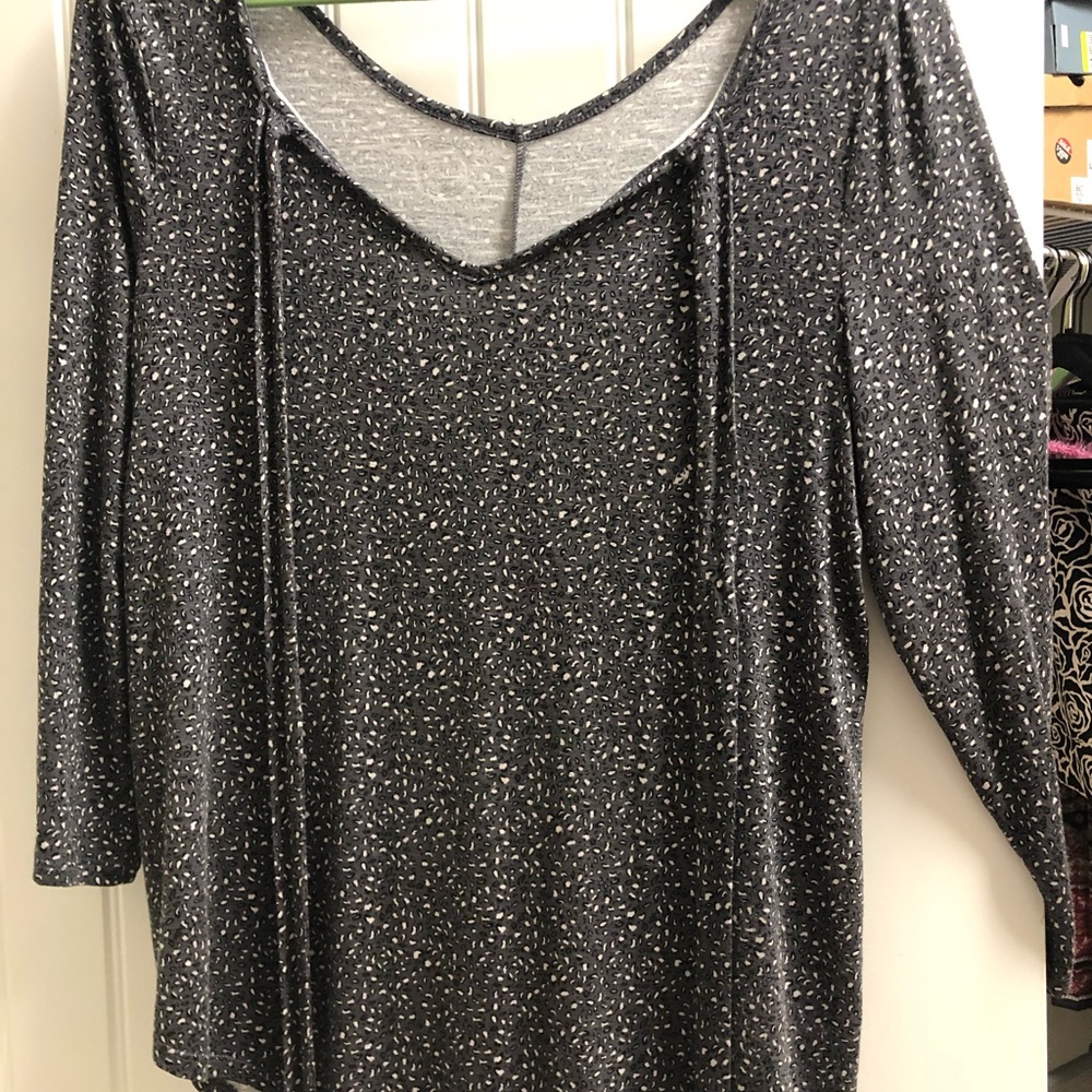 Shirt - Picture 3 of 4